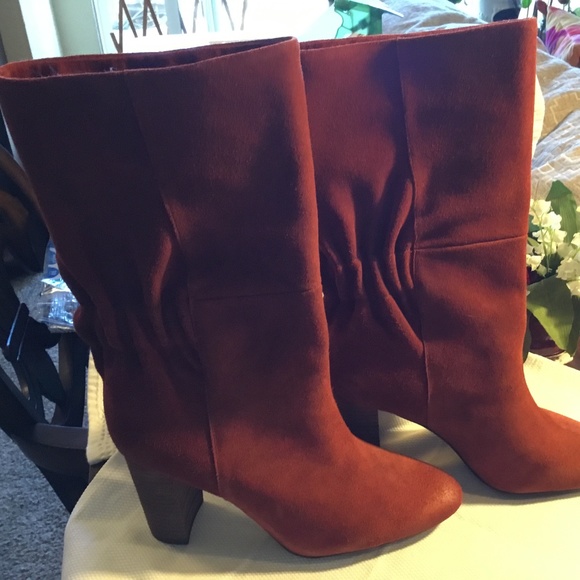 CHARLES BY CHARLES DAVID Women's Red Ruched Barrie Leather Booties Size 8M - Picture 1 of 11